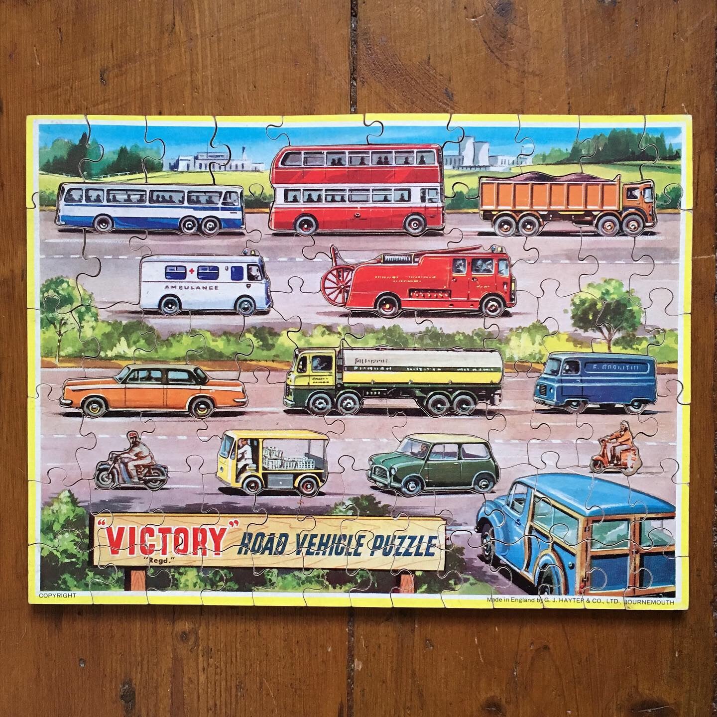 Wooden "Victory" Road Vehicle Puzzle